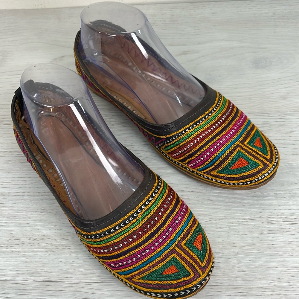 Fab India Juttie Leather Thread Embroidery Shoes
